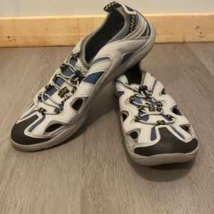 Mountrek Mens shoes